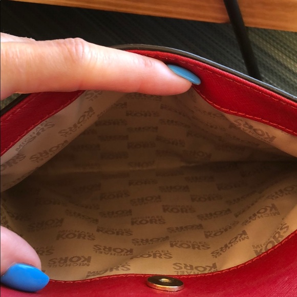 Messenger Style Crossbody Bag - Picture 9 of 16